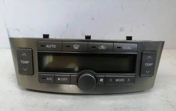 Toyota Avensis T250 Climate control unit 5590005200 MB1465703620