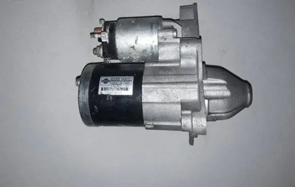 Nissan Qashqai Starter motor 233001KA1C