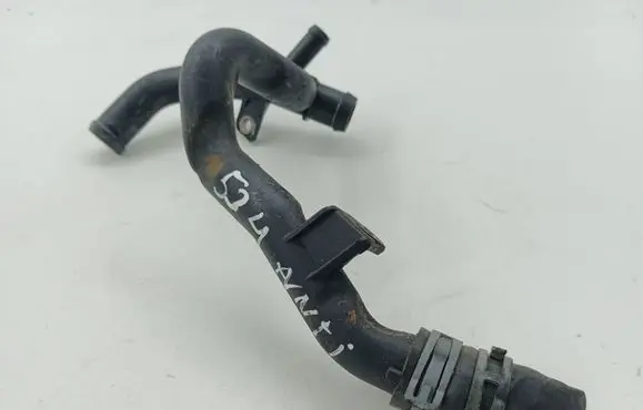 Mercedes-Benz B W245 Engine coolant pipe/hose A6402001452