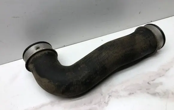 Volkswagen PASSAT B6 Intercooler hose/pipe 1K0145834L