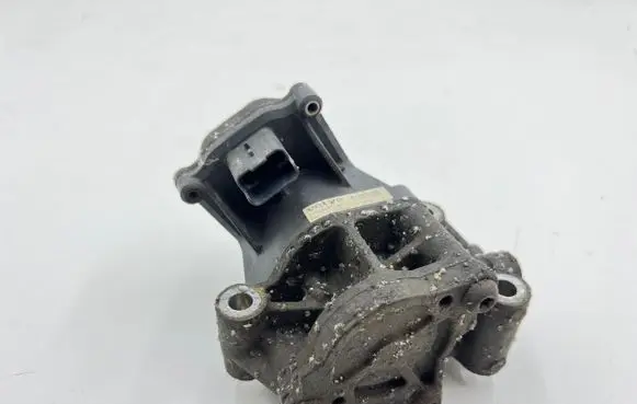 Volvo V40 Gearbox / Transmission oil cooler 31325357 143100759