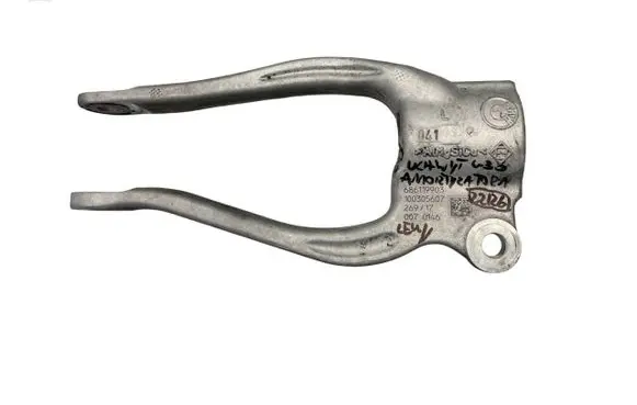 BMW 5 G30 G31 G38 Lower shock absorber bracket 6861199