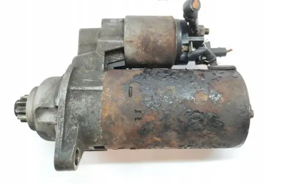 Volkswagen Polo Starter motor