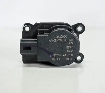 Ford Kuga II Air flap motor/actuator AV6N19616AA