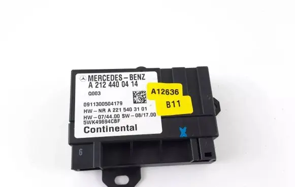 Mercedes-Benz E C207 W207 Fuel injection pump control unit/module A2124400414 A2215403101 0911300504179