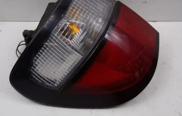 Mazda 626 Rear/tail lights R2265L