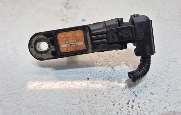 Renault Master III Air pressure sensor 0281002958