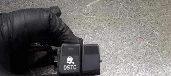 Volvo V50 Fog light switch 8691530