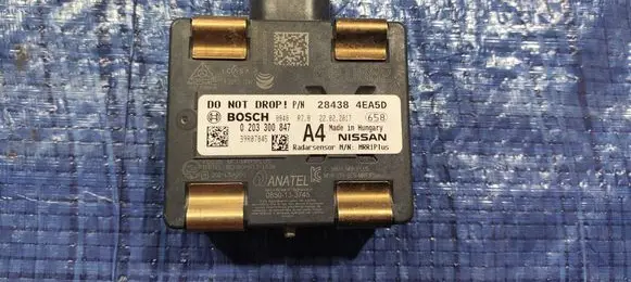 Nissan Qashqai Distronic sensor radar 284384EA5D 28438-4EA5D 0203300847