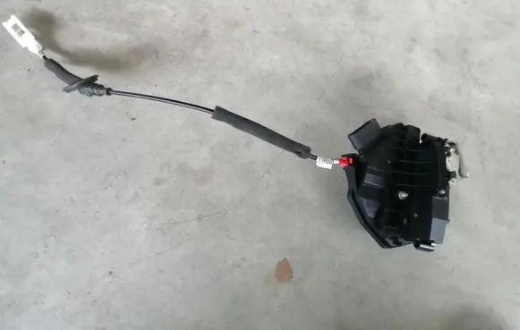 Ford Edge II Front door lock FT4AA21812BB