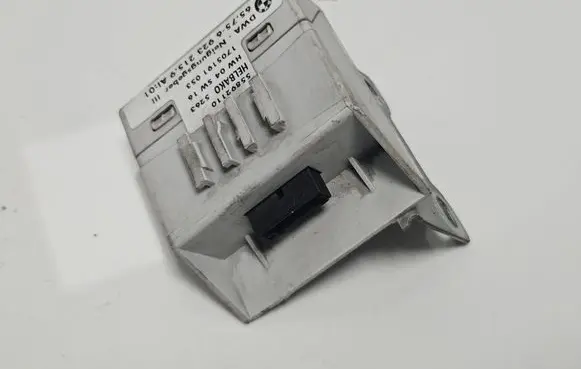 BMW 7 E38 Yaw turn rate sensor 6923215 55892110 1705191053