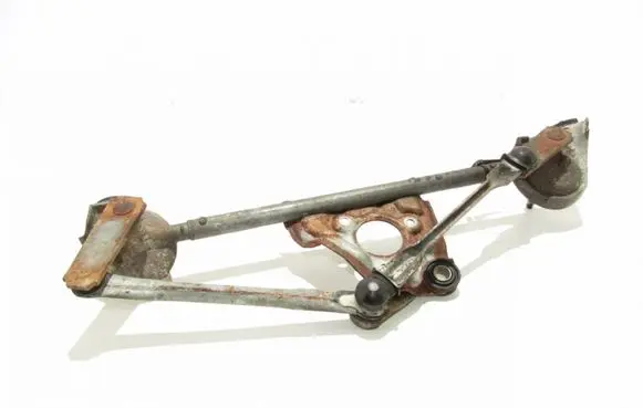 Toyota Yaris Front wiper linkage 