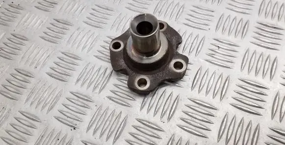 Volkswagen Golf VII Stub axle 