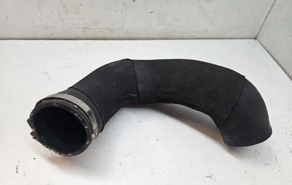 Intercooler hose/pipe