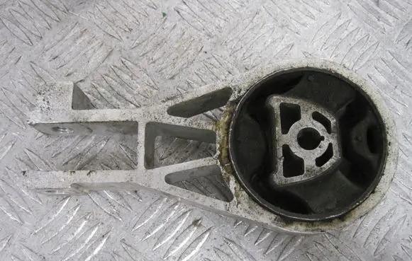 Opel Corsa D Engine mount vacuum valve 55703436