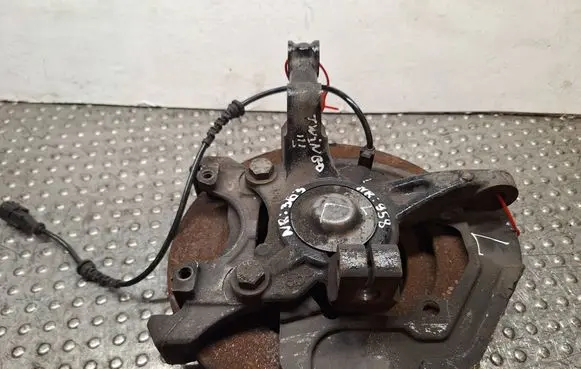 Renault Twingo III Front wheel hub spindle knuckle S25056363 400157575R