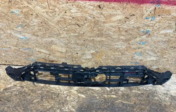 Audi A7 S7 4K8 Front bumper upper radiator grill 4K8807233A S2511B170-M