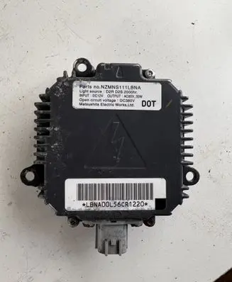 Nissan Murano Z50 Headlight ballast module Xenon NZMNS111LBNA D2RD2S