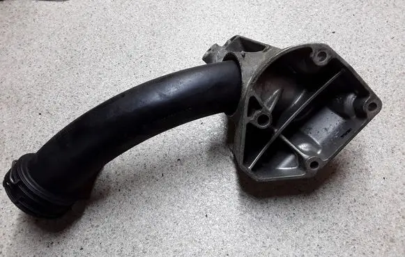Mercedes-Benz E W211 Engine mounting bracket A6460980207 A6462230504