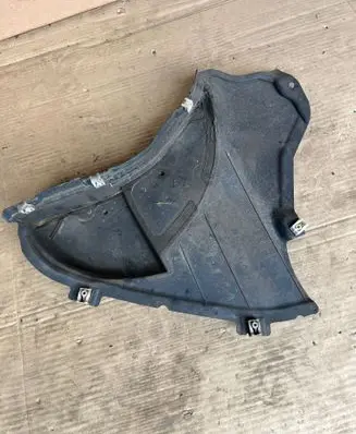 BMW 5 G30 G31 G38 Engine splash shield/under tray 7478704 74850613