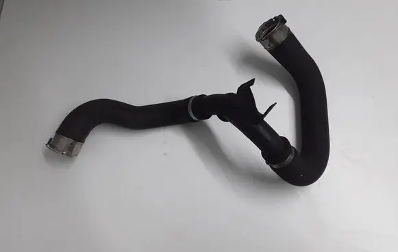 Intercooler hose/pipe