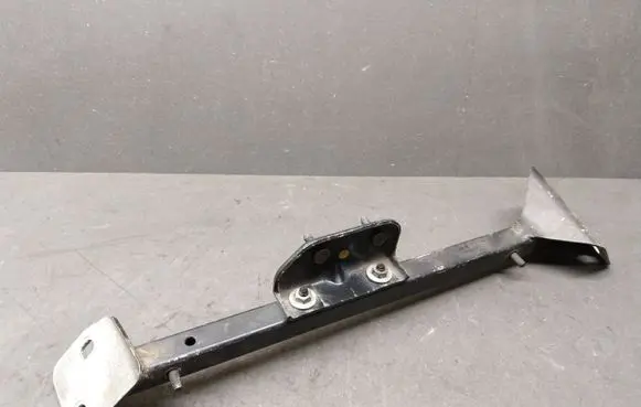 Audi A8 S8 D3 4E Fender mounting bracket 4E0805463F 4E0614125A