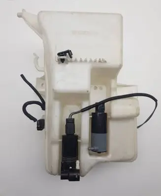 Volvo V40 Windshield washer fluid reservoir/tank 31276094 31276095