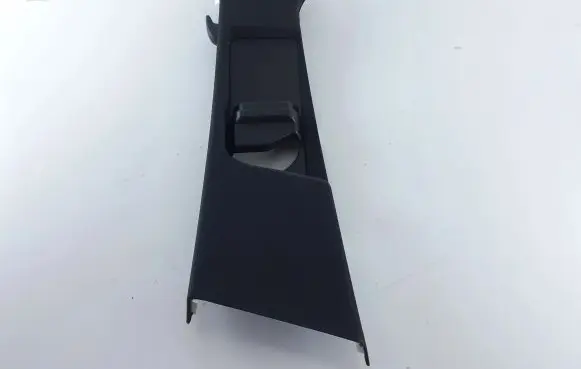 Mercedes-Benz E W212 (B) pillar trim (top) A2126900325