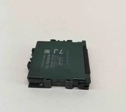 Toyota Sienna XL40 IV Other devices TN1881005431 10R0510350