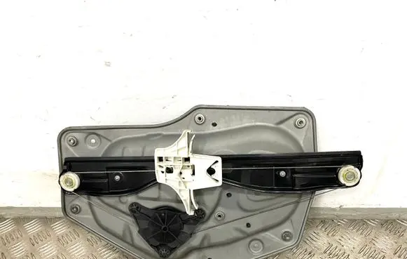 Skoda Superb B6 (3T) Rear window lifting mechanism without motor 3T5839402A 3T5839402 121979