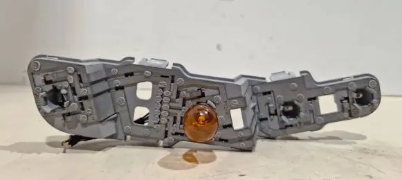 Mercedes-Benz A W169 Tail light bulb cover holder 3330r