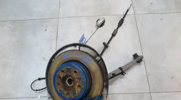BMW 7 E65 E66 Rear wheel hub spindle/knuckle 