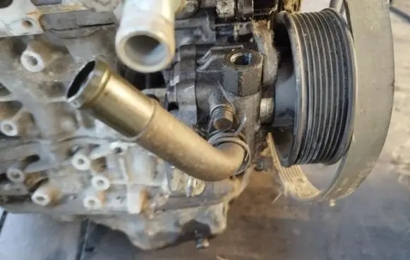 Mazda Xedos 9 Power steering pump 57314038 100632600d