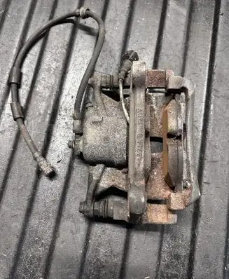 Volkswagen Touran III Front brake caliper 5714B 3799F