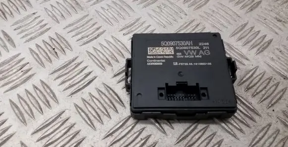 Volkswagen PASSAT B8 Gateway control module 5Q0907530AH