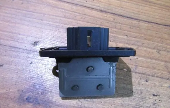 Mazda 323 Heater blower motor/fan resistor hb151bc5e7c16 hb151bc5e-7c16