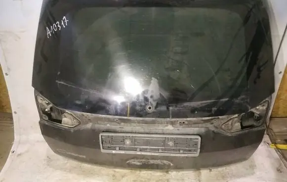Ford Grand C-MAX Tailgate/trunk/boot lid juodas