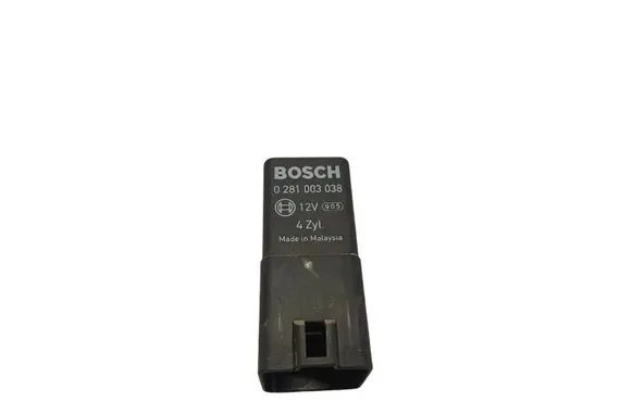 Volkswagen PASSAT B6 Glow plug pre-heat relay 038907281D