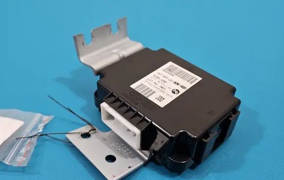 KIA Stinger Central body control module 95300J5000 IMPRK1521149