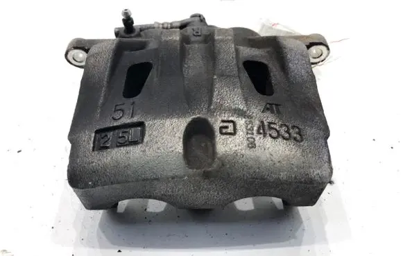 Toyota Camry VIII XV70 Front brake caliper