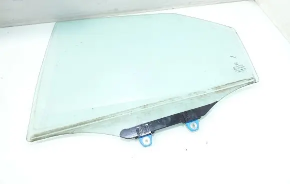 Honda Civic Rear door window glass AS2