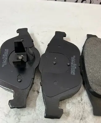 Renault Scenic II - Grand scenic II Brake pads (front) LP1708