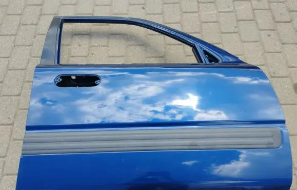 Honda CR-V Front door