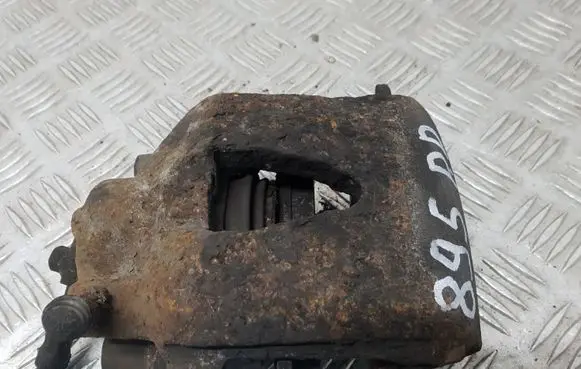 Volkswagen Golf IV Front brake caliper