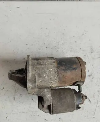 Mitsubishi Lancer Starter motor MR9943