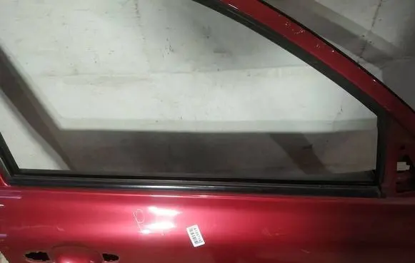 Nissan Micra Front door glass trim molding 