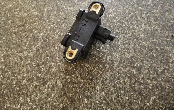 Volkswagen Golf Plus ESP acceleration yaw rate sensor 7H0907655A
