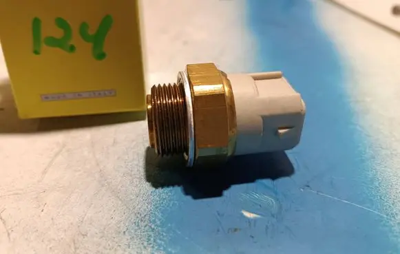 Coolant temperature sensor