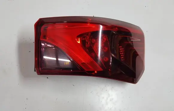 Toyota Avensis T270 Rear/tail lights 
