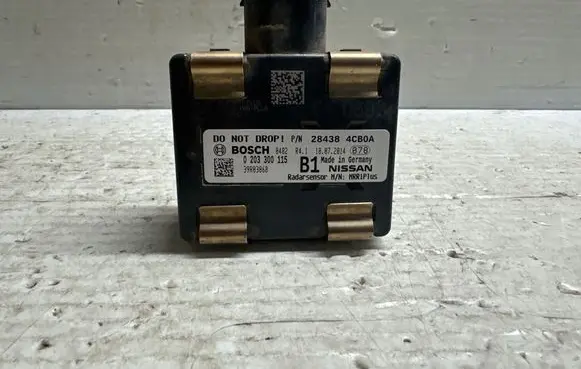 Nissan X-Trail T32 Distronic sensor radar 284384CB0A 0203300115 39R03868